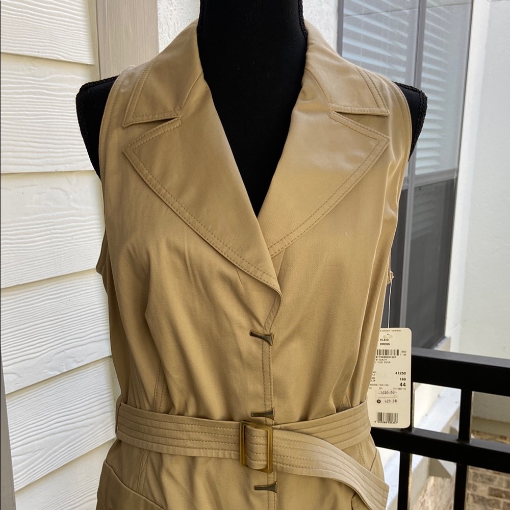 Tan Sleeveless Sheath Dress with Notched Collar - Picture 3 of 4